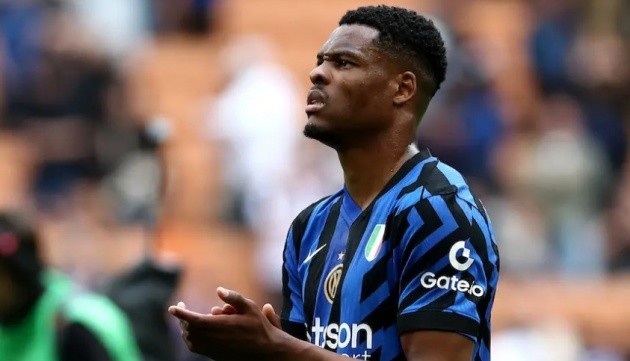 Denzel Dumfries trong màu áo Inter Milan, sự trở lại của anh được kỳ vọng nâng cao tốc độ tấn công