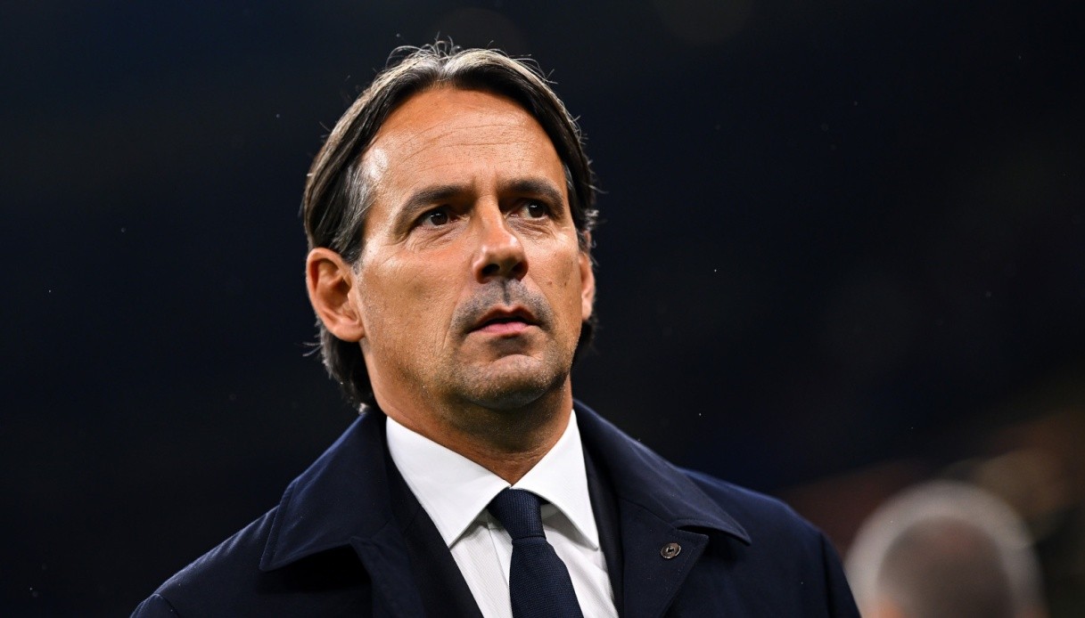 HLV Simone Inzaghi của Inter Milan phát biểu trước trận bán kết Champions League gặp Barcelona