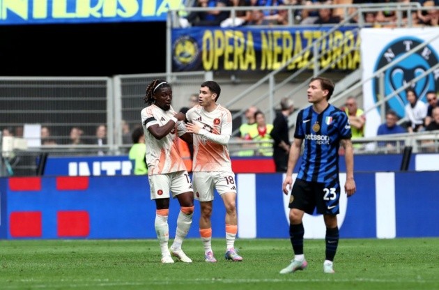 Tiền đạo Inter Milan tỏ rõ sự thất vọng sau trận thua AS Roma tại Serie A