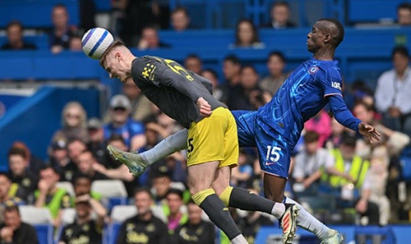 Tiền đạo Nicolas Jackson của Chelsea cần cải thiện sự ổn định để đảm bảo vị trí