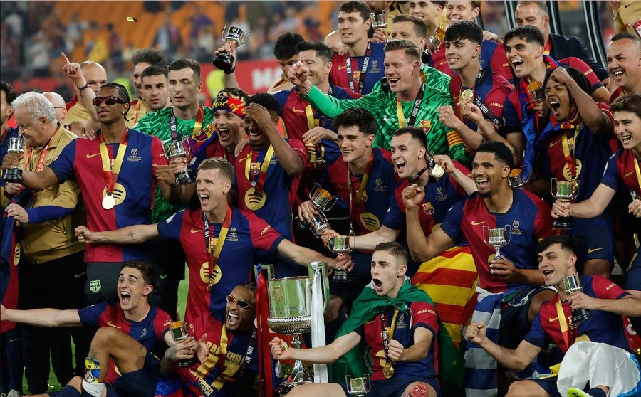 Barcelona ăn mừng chức vô địch Cúp Nhà vua với số tiền thưởng khiêm tốn