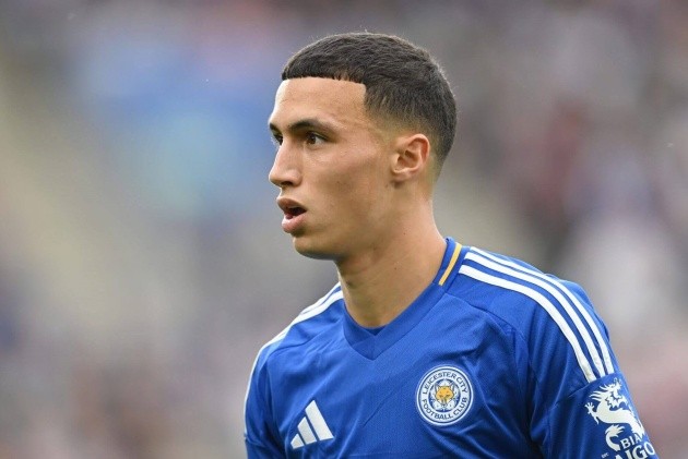 Bilal El Khannouss, tiền vệ trẻ tài năng người Morocco, sở hữu nhãn quan chiến thuật sắc bén và khả năng điều tiết trận đấu ấn tượng.