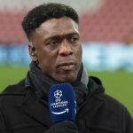 Seedorf chê trách ngôi sao đồng hương.