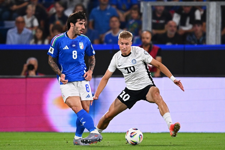 Italia tìm lại bản lĩnh, đại thắng Estonia 5-0 - Ảnh 1