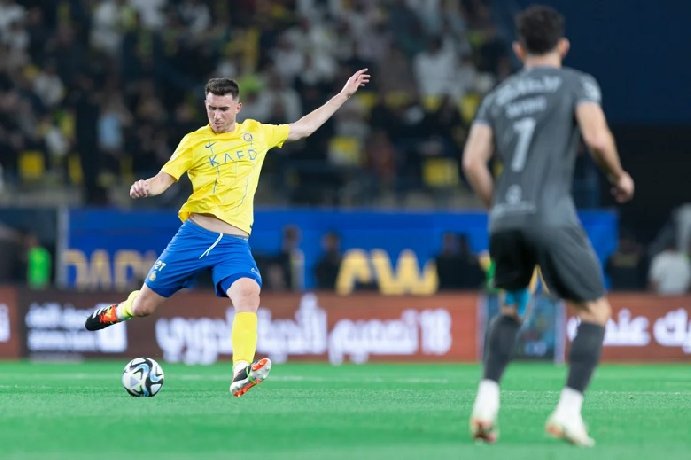 aymeric-laporte-roi-al-nassr-sau-2-nam-gan-bo_1753933552.jpg