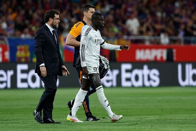 hang-thu-real-madrid-tan-hoang-o-giai-doan-song-con_1745971081.jpg