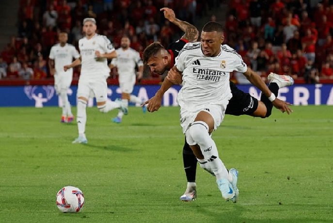 mbappe-xo-do-ky-luc-cua-huyen-thoai-di-stefano_1747267696.jpg