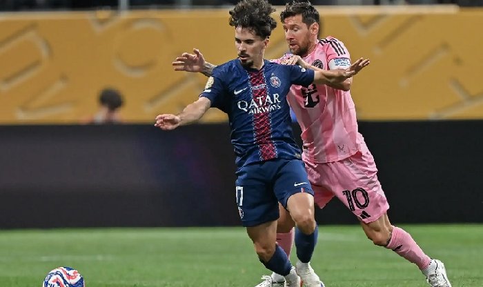 messi-bi-to-danh-cau-thu-psg_1751248612.jpg