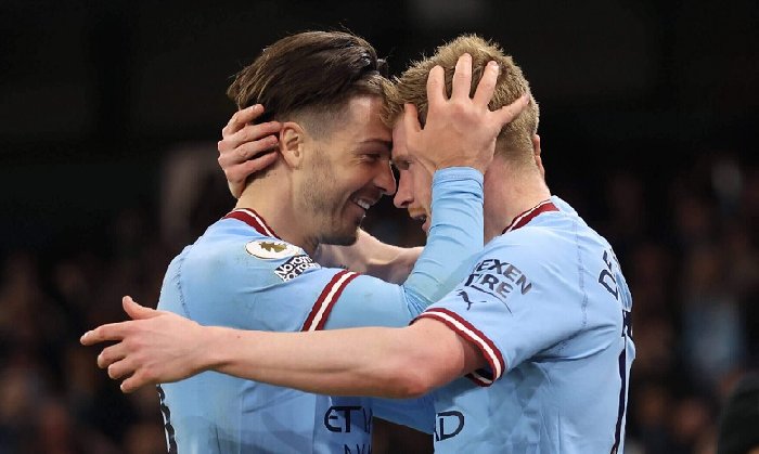 napoli-muon-dua-grealish-ve-sat-canh-cung-de-bruyne_1750044163.jpg